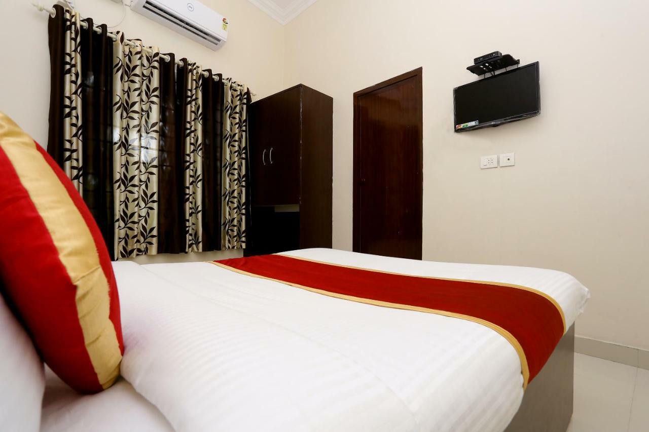 Oyo 9118 Saravana Inn Thiruvananthapuram Bagian luar foto