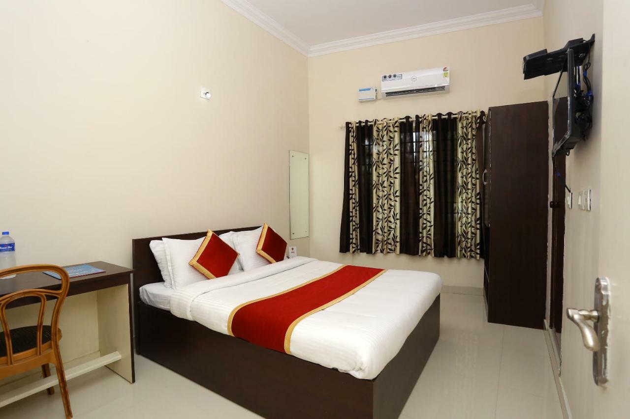 Oyo 9118 Saravana Inn Thiruvananthapuram Bagian luar foto