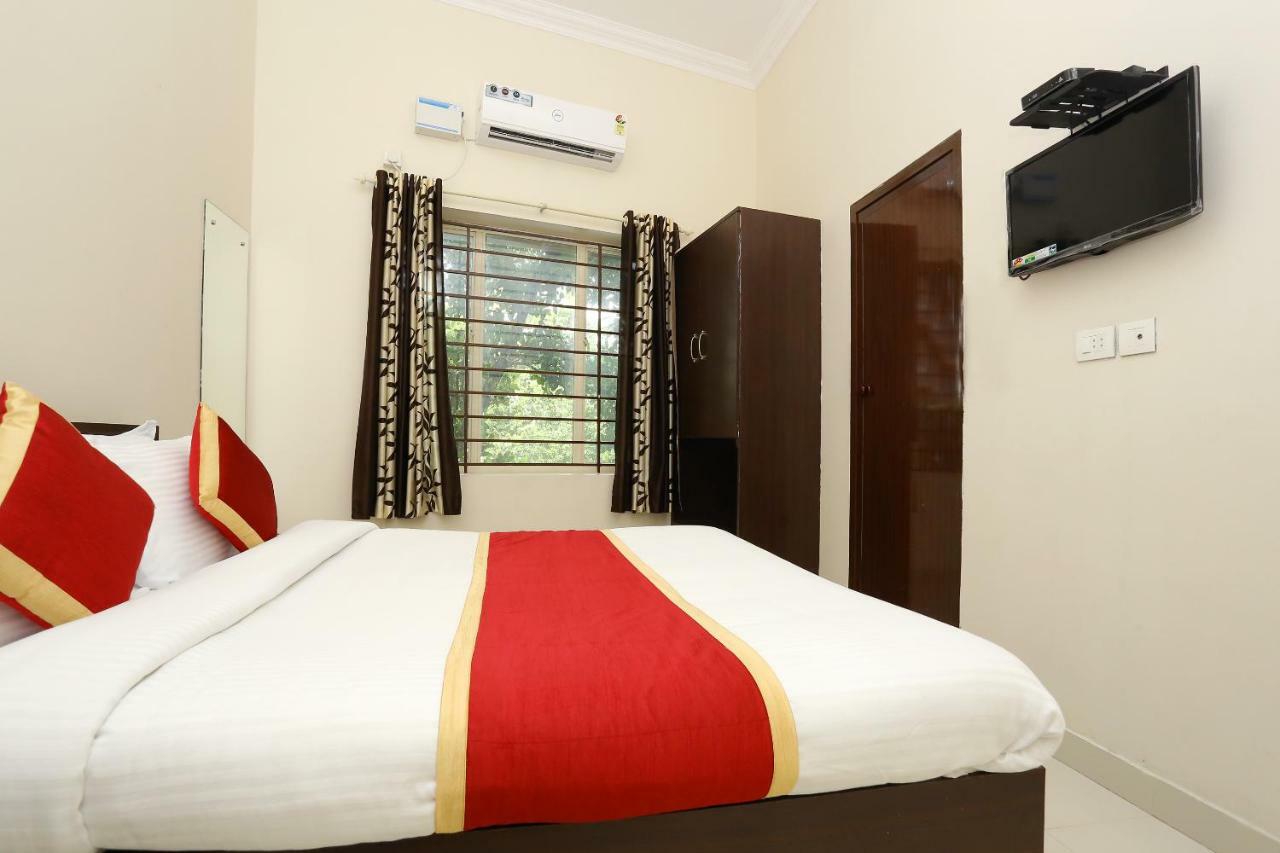 Oyo 9118 Saravana Inn Thiruvananthapuram Bagian luar foto