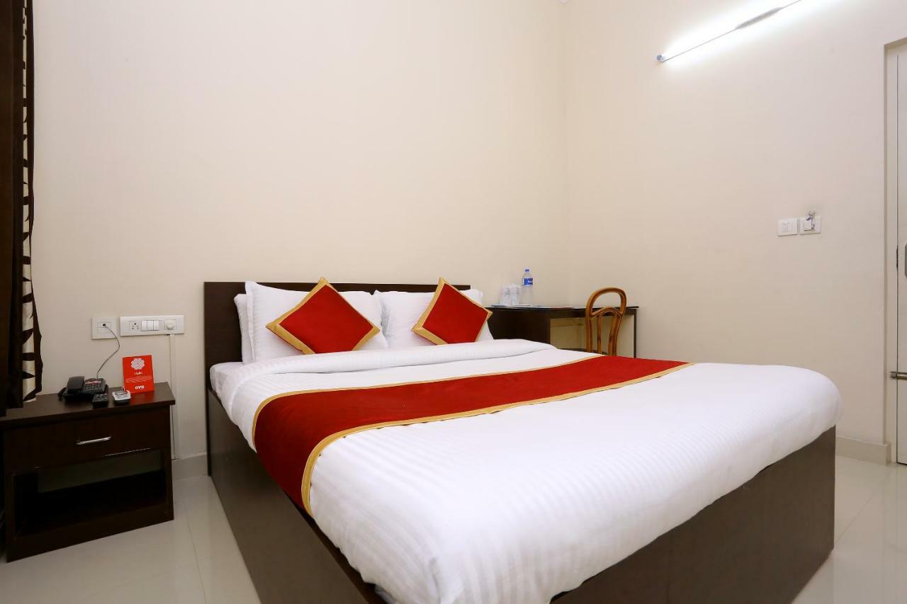 Oyo 9118 Saravana Inn Thiruvananthapuram Bagian luar foto